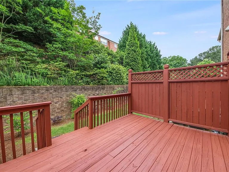 2776 Loftview Sq — Photo 33