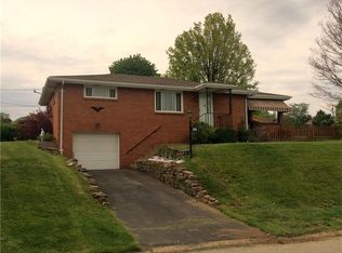 1520 Larkspur Dr, Finleyville, PA