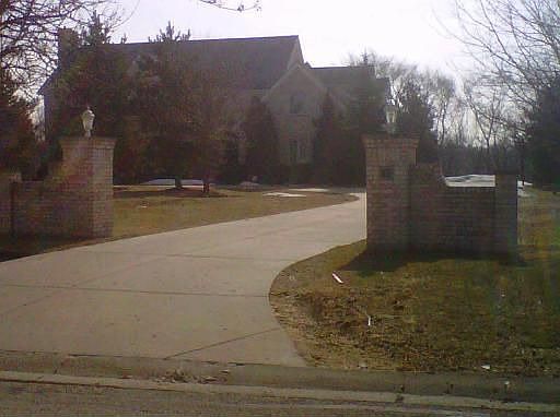 2nd image of 17 Forest Ln