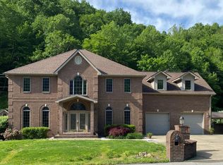517 Cedar Creek Rd, Pikeville, KY 41501