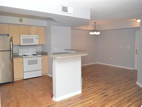 5th image of 3602 NW Adriatic Ln #6-105