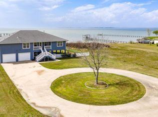 4401 W Bayshore Rd, Anahuac, TX 77514