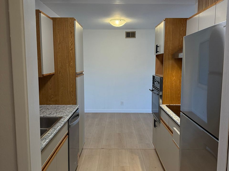 Entrance to kitchen and dining