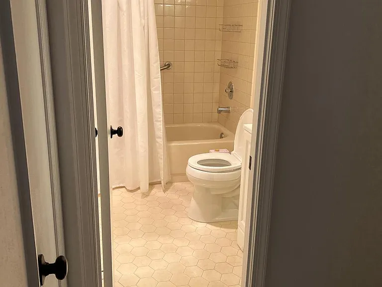 807 N Howard St #414 — Photo 32