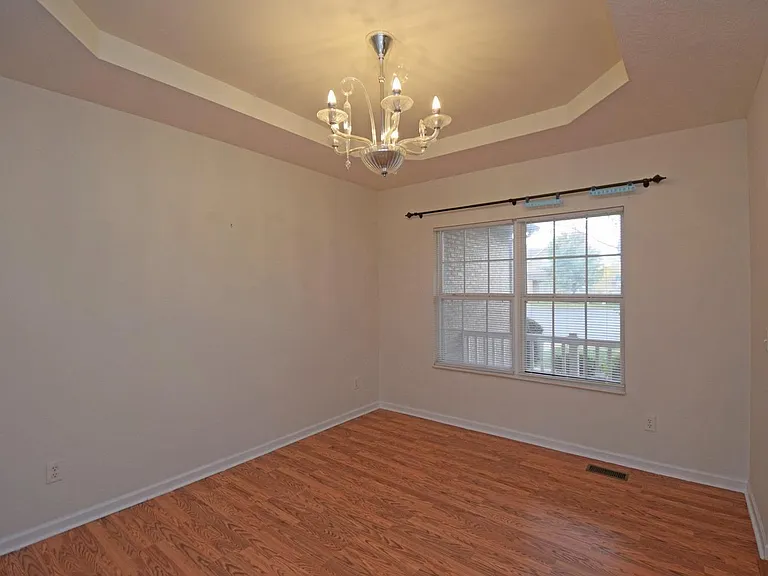 7867 Winding Creek Ct — Photo 6