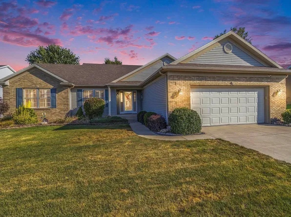 13675 Wood Flower Ct, Granger, IN 46530