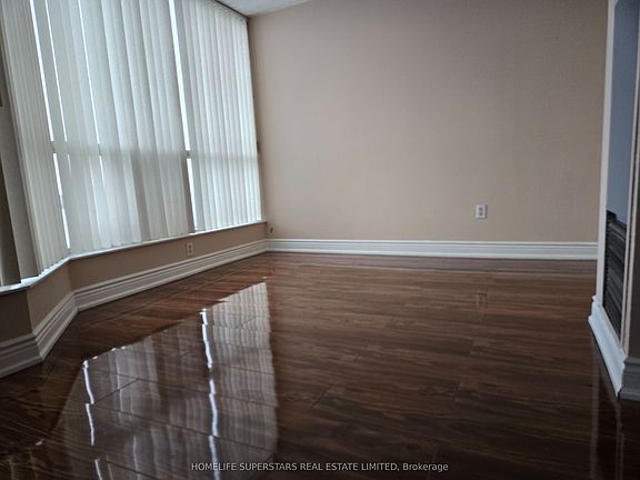 5th image of 3 Rowntree Rd E #607