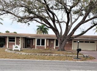 112 Big Springs Dr, Naples, FL 34113