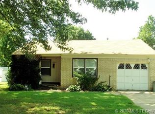 5934 E 4th Ter, Tulsa, OK 74112