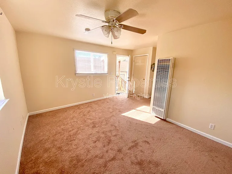 544 Porter St — Photo 7