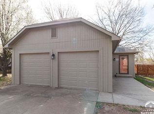 3711 W 24th Ter, Lawrence, KS 66047