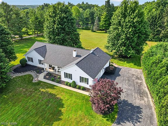 2nd image of 13821 Chardon Windsor Rd