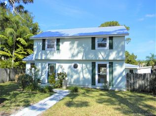 1417 SW Peninsula Ln, Palm City, FL 34990
