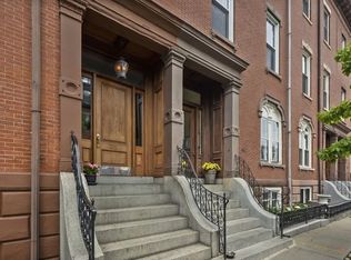 35 High St APT 3, Charlestown, MA 02129