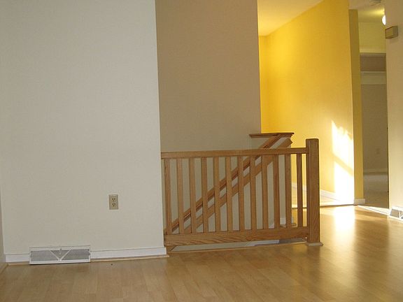 3rd image of 11 Griswold Dr
