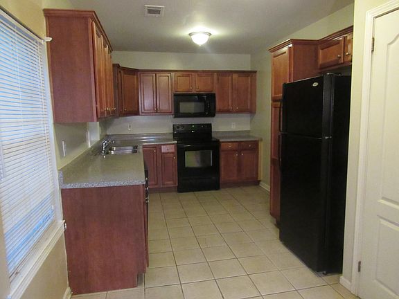 Great kitchen with plenty of storage.