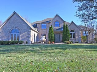 891 Country Club Dr, Cincinnati, OH 45245