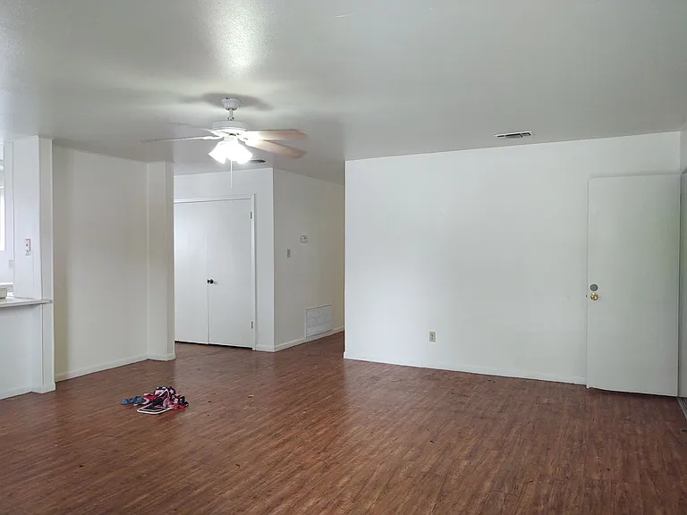 705 & 707 Allen St — Photo 16