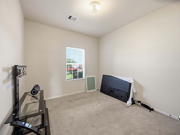 5th image of 2208 Ruby Dr