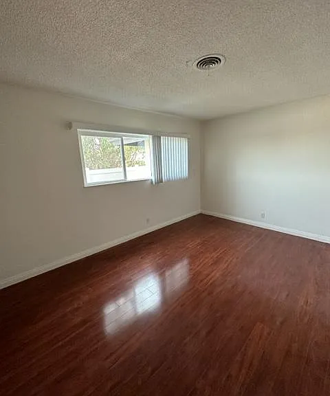 1642 W Brookdale Pl — Photo 16