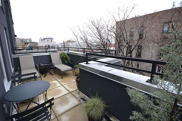 Rented by Bold New York | media 9