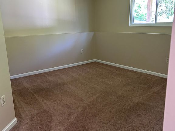 5th image of 3820 Sugarberry Dr