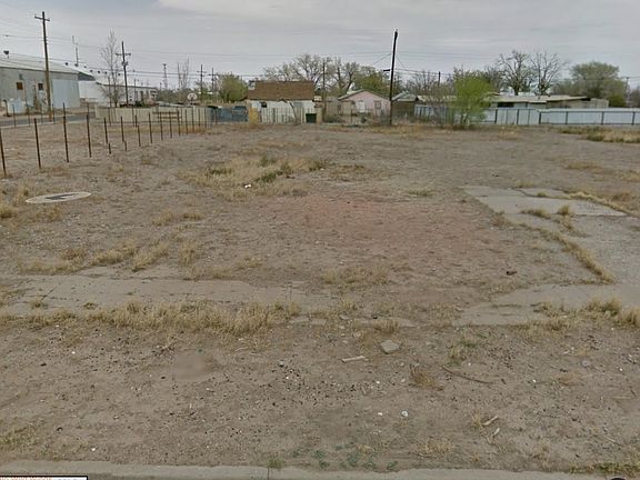 3rd image of 303 E 6th St