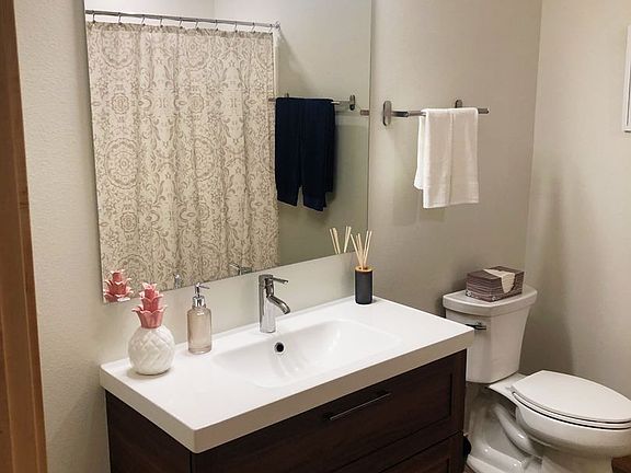 5th image of 3850 Sunnyside Dr #111