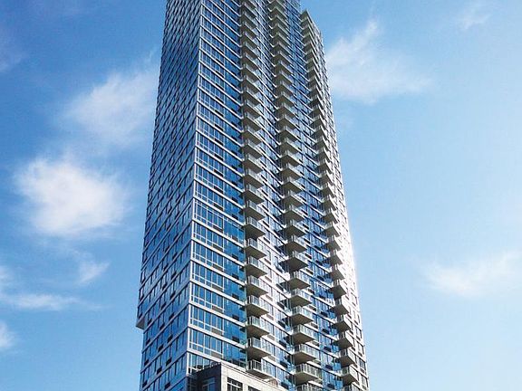 3rd image of 4615 Center Blvd APT 3602