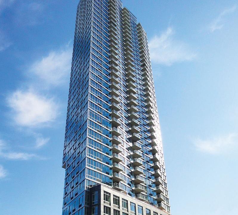 1st image of 4615 Center Blvd APT 603
