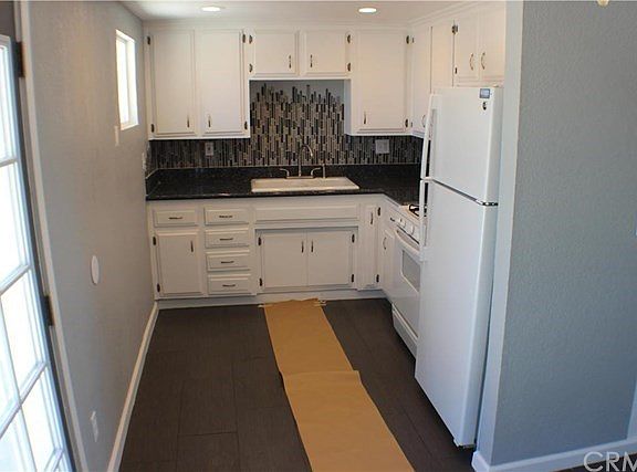 5th image of 17951 Mojave St