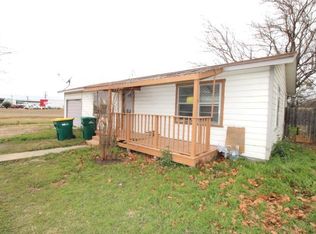 1411 W Main St, Gatesville, TX 76528
