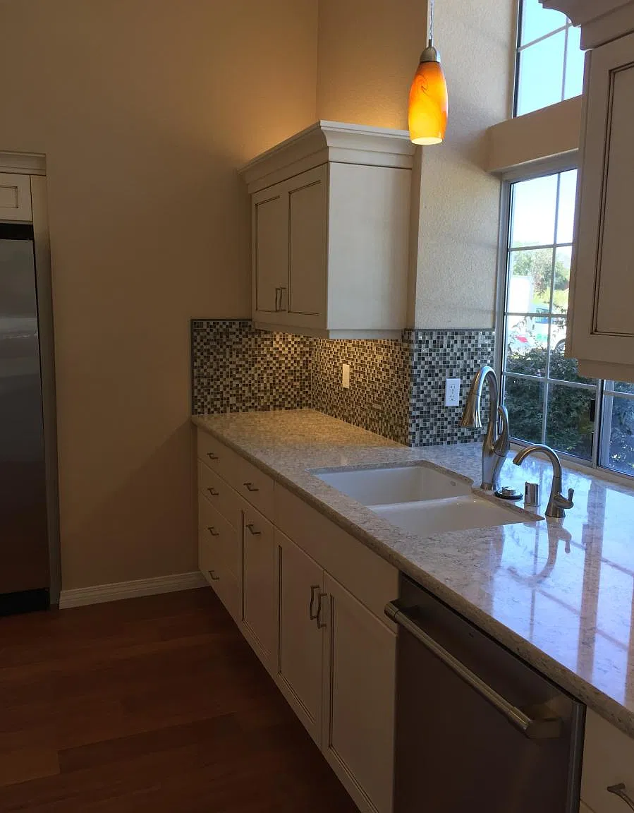 4 bed, 2001 sqft, $4,400 — Photo 4