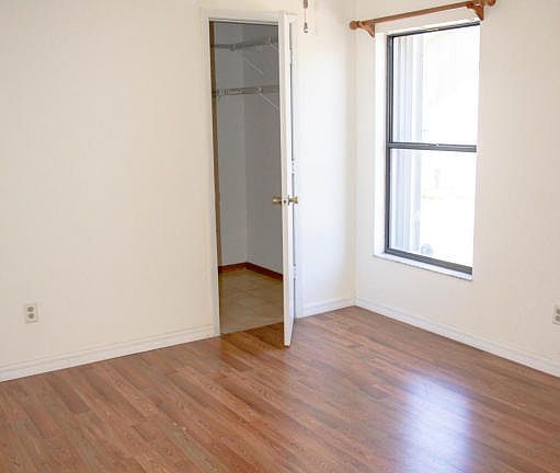 5th image of 1256 Sleepy Hollow Ln