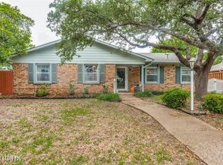 2935R Rolling Hills Dr, Carrollton, TX 75007