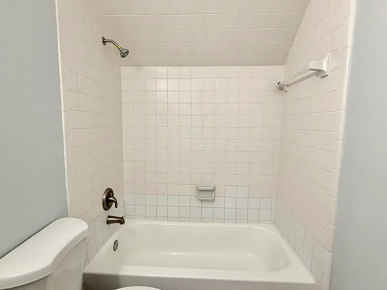 6048 Garrett St — Photo 56