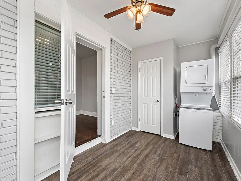 4244 Terrace St — Photo 7