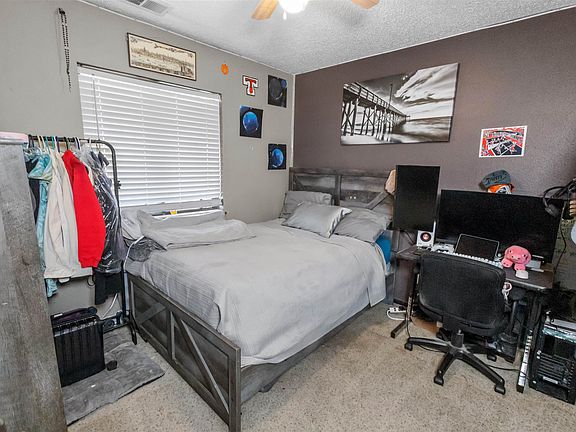 3rd image of 326 La Luz Dr