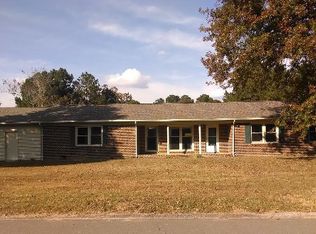 500 Robin Lake Dr, Dudley, NC 28333