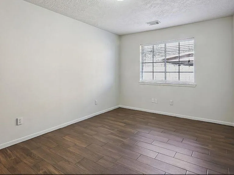9423 Rippling Fields Dr — Photo 11