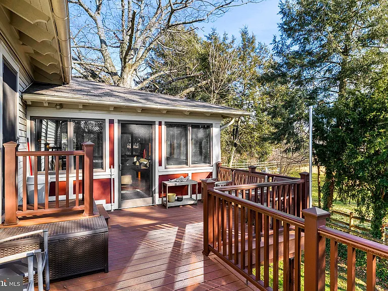 444 Shady Ln — Photo 30