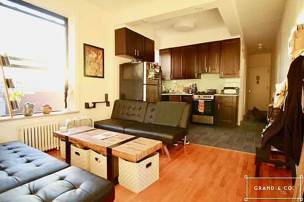 Rented by Grand & Co. | media 20