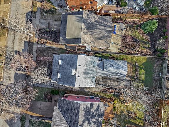 4th image of 7840 Stanford Ave