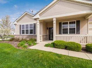 1641 Hannah Ln, Hampshire, IL 60140