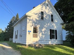 94 Barker St, Calais, ME 04619