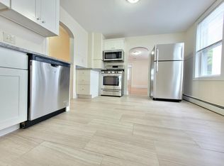 122 Gladstone St #C, Boston, MA 02128