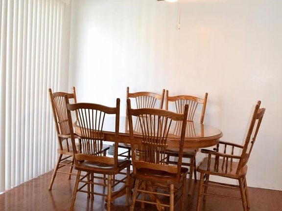 4th image of 17 Dorit Ct