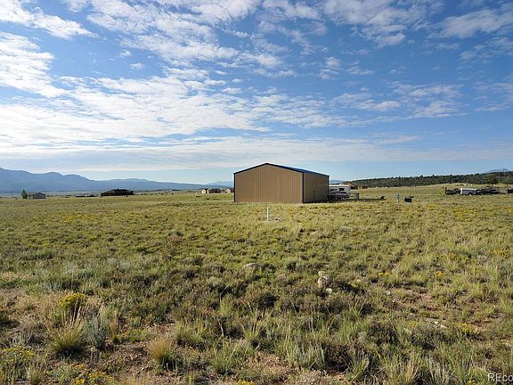 3rd image of 14614 High Mesa Ct
