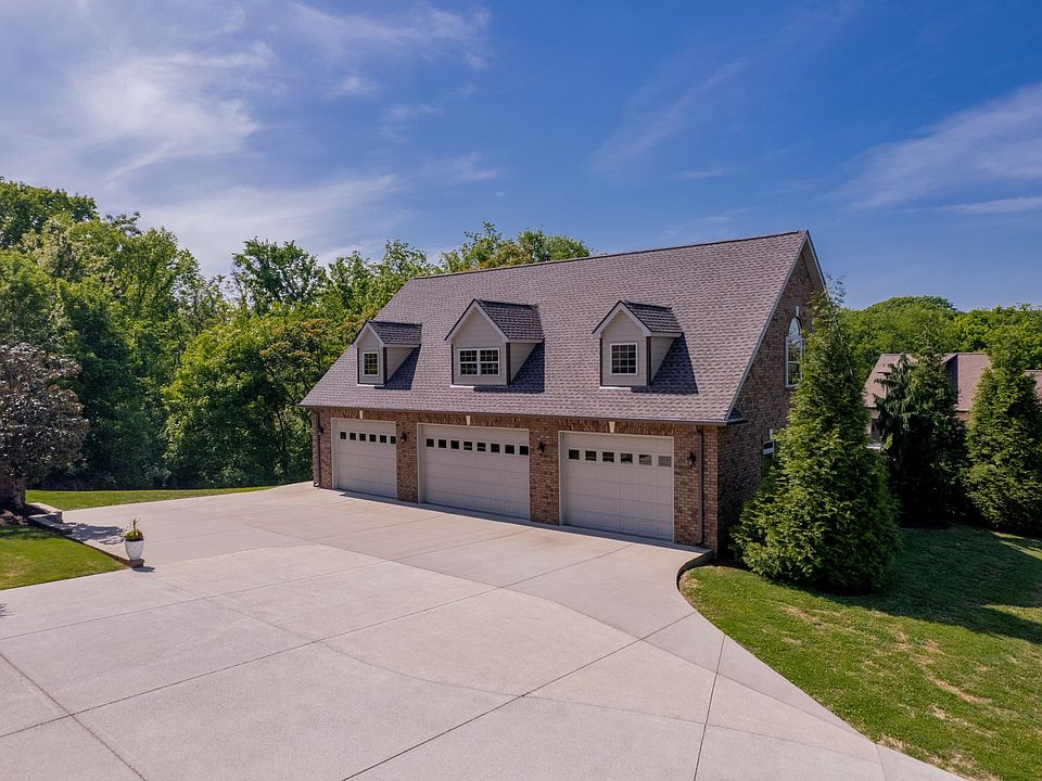 4th image of 126 Hidden Valley Rd