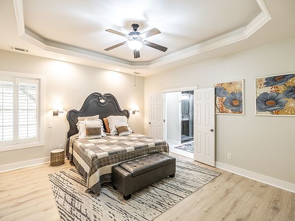 15th image of this home